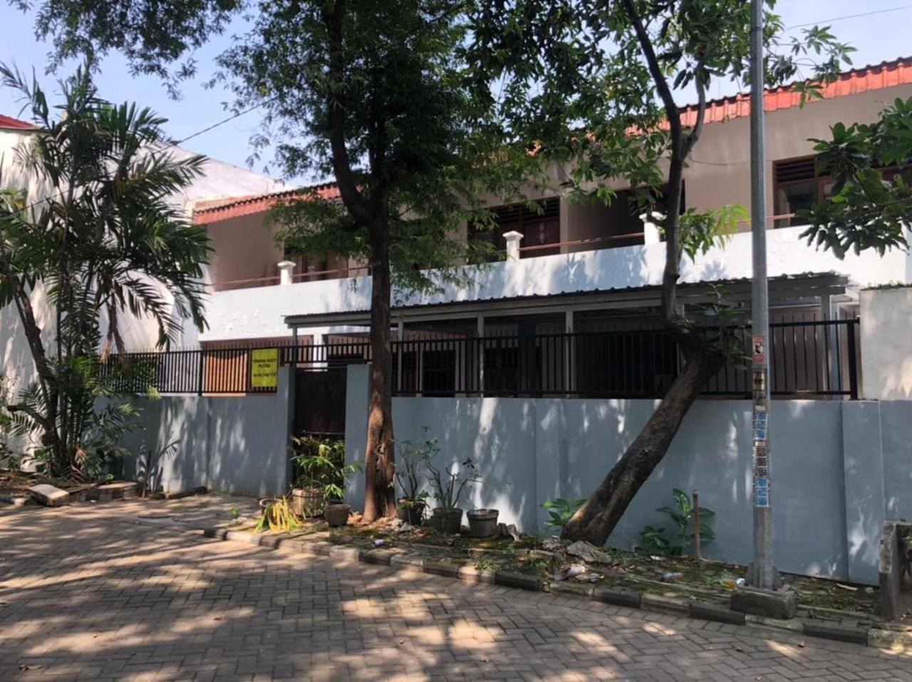 Kupang  Oyo 90482 Rumah Oma Syariah מראה חיצוני תמונה